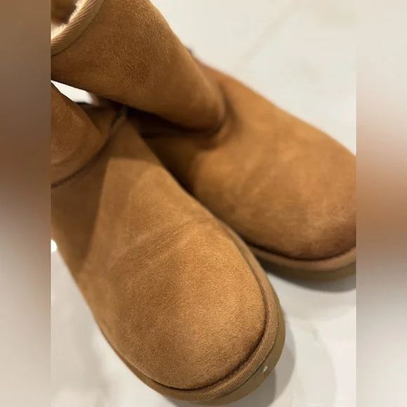 Cozy UGGs, real chestnut woman - Picture 5 of 6
